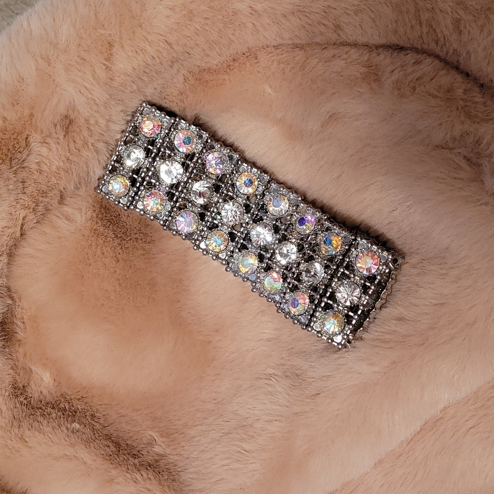 J Lo Multi-Color Bling Expandable Bracelet - Picture 4 of 8